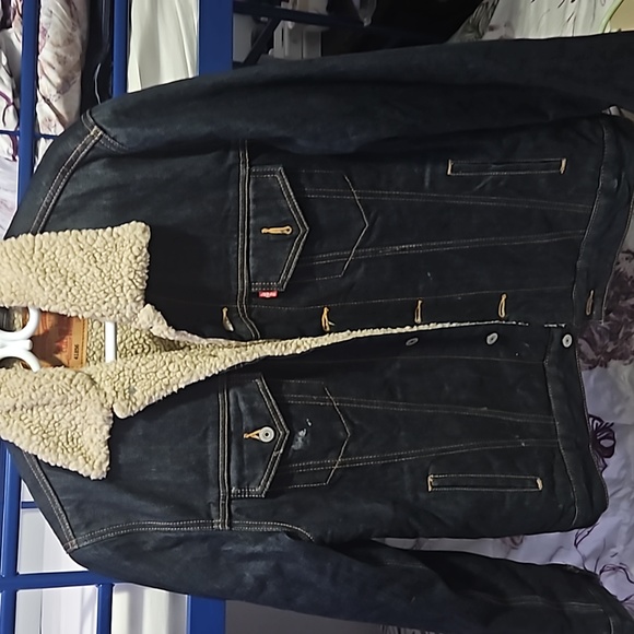 Levi's denim plus puffs jacket - Picture 2 of 2